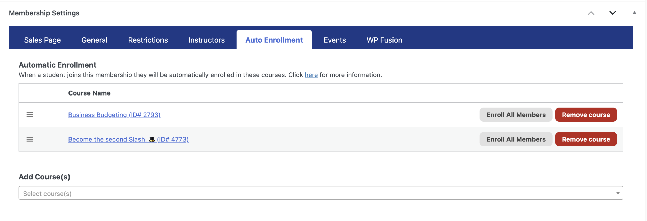 Screenshot of the LifterLMS Membership Settings panel showing the Auto Enrollment tab with courses added to a course bundle membership.